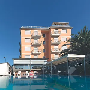 Bixio 3* Lido di Camaiore