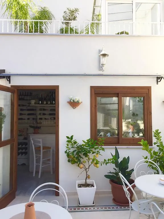 Tam Vacanze B&B Cinisi Oda ve Kahvaltı